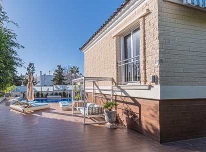 Villa · Återförsäljning - Torrevieja · La Mata · Alicante · Spanien