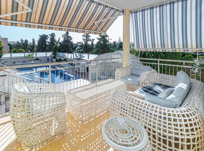 Villa · Återförsäljning - Torrevieja · La Mata · Alicante · Spanien