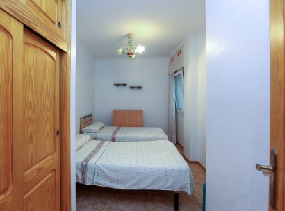 Appartement · Herverkoop - Torrevieja · La Mata · Alicante · Spanje
