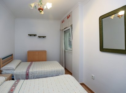 Appartement · Herverkoop - Torrevieja · La Mata · Alicante · Spanje