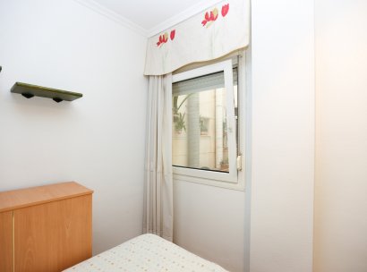 Appartement · Herverkoop - Torrevieja · La Mata · Alicante · Spanje