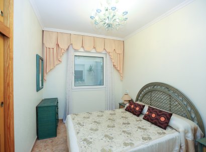 Appartement · Herverkoop - Torrevieja · La Mata · Alicante · Spanje
