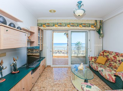 Appartement · Herverkoop - Torrevieja · La Mata · Alicante · Spanje