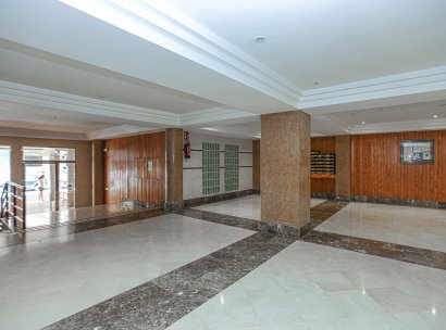 Appartement · Herverkoop - Torrevieja · La Mata · Alicante · Spanje
