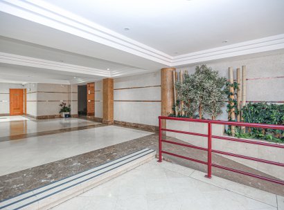 Appartement · Herverkoop - Torrevieja · La Mata · Alicante · Spanje