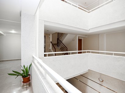 Appartement · Herverkoop - Torrevieja · La Mata · Alicante · Spanje