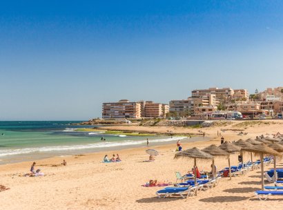 Appartement · Herverkoop - Torrevieja · La Mata · Alicante · Spanje