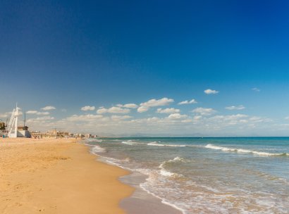 Appartement · Herverkoop - Torrevieja · La Mata · Alicante · Spanje