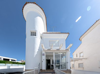Villa · Herverkoop - La Marina · Alicante · Spanje