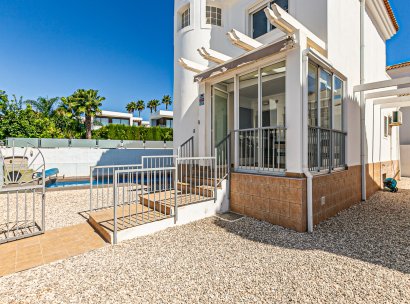 Villa · Herverkoop - La Marina · Alicante · Spanje