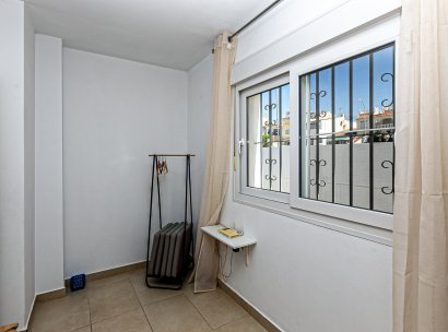 Villa · Herverkoop - La Marina · Alicante · Spanje