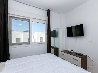 Villa · Herverkoop - La Marina · Alicante · Spanje