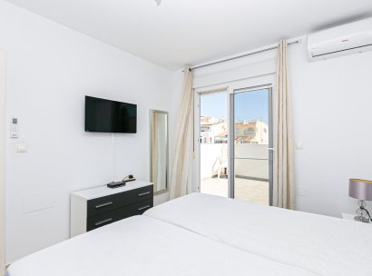 Villa · Herverkoop - La Marina · Alicante · Spanje