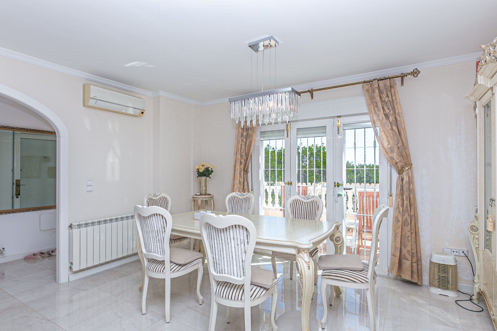 Resale - Villa - Campoamor - Costa Blanca South
