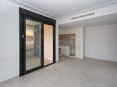 Apartment · Resale - Torrevieja · Beach · Alicante · Spain