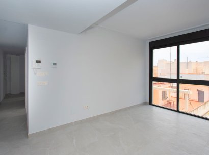 Apartment · Resale - Torrevieja · Beach · Alicante · Spain