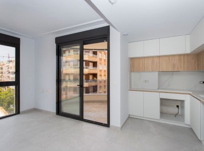 Apartment · Resale - Torrevieja · Beach · Alicante · Spain