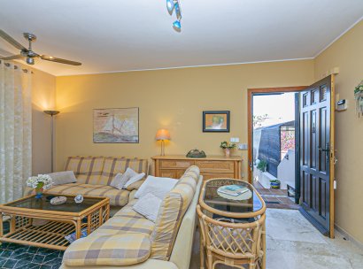 Apartment · Resale - Orihuela Costa · Playa Flamenca · Alicante · Spain