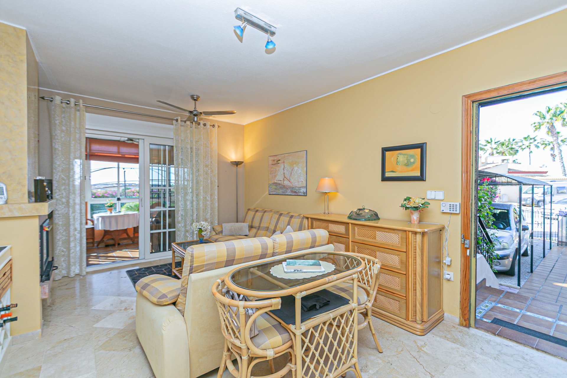 Resale - Apartment - Orihuela Costa - Costa Blanca South