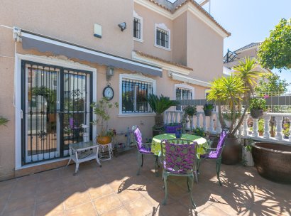 Semi - Detached Villa · Återförsäljning - Orihuela Costa · La Zenia · Alicante · Spanien