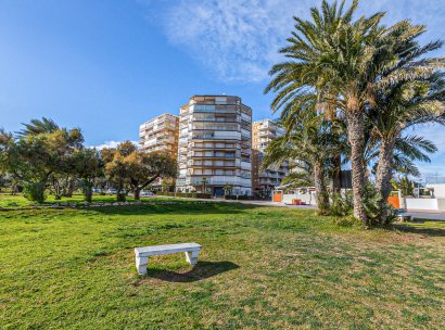 Wohnung · Wiederverkauf - Dehesa de Campoamor · Alicante · Spanien