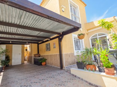 Quad house · Återförsäljning - Torrevieja · Los Balcones · Alicante · Spanien