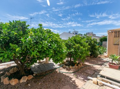 Villa · Herverkoop - Orihuela Costa · La Zenia · Alicante · Spanje