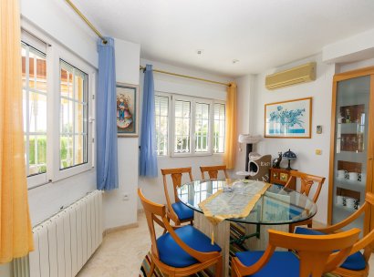 Villa · Återförsäljning - Villamartin · Rioja · Alicante · Spanien