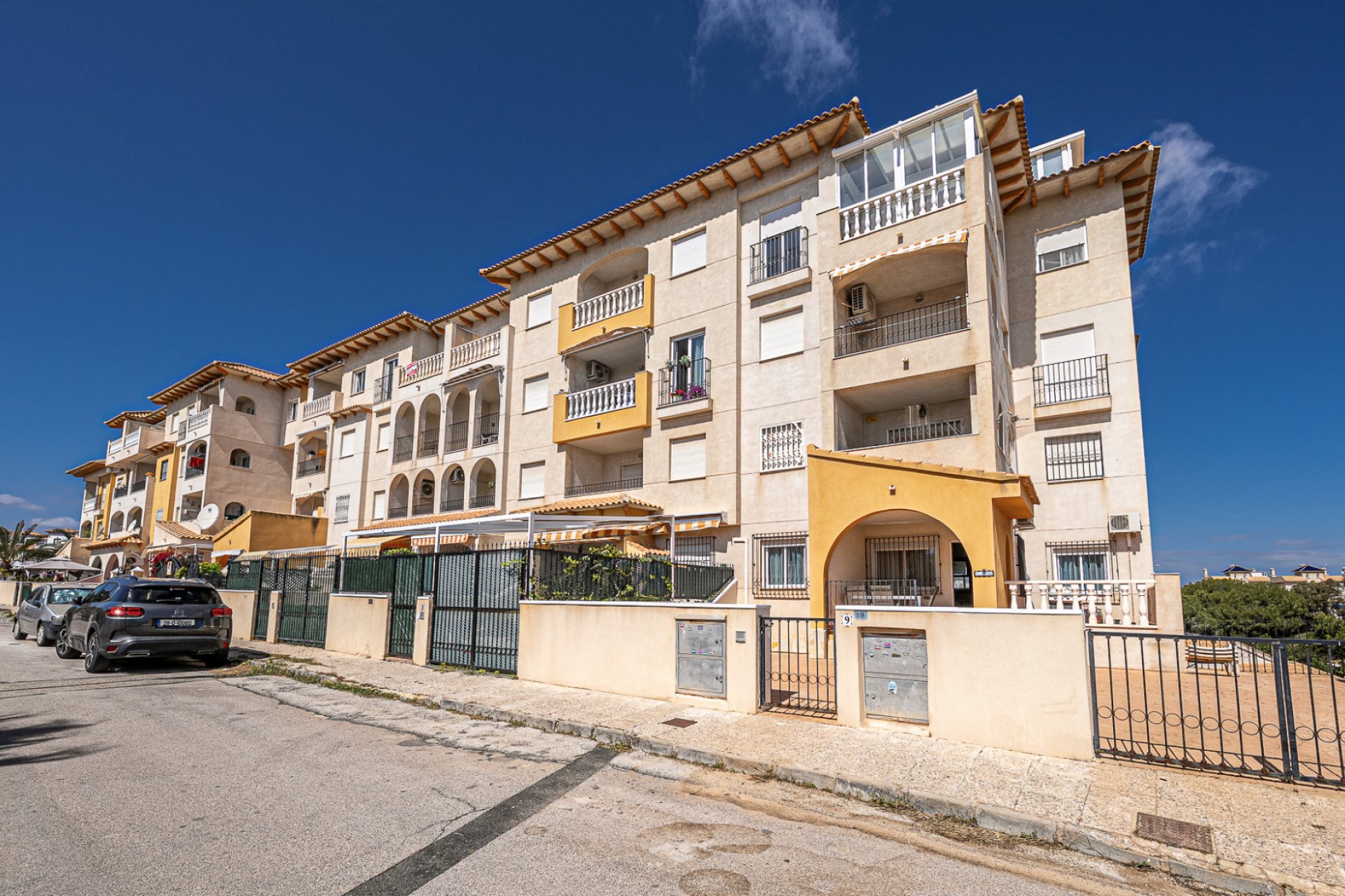 Resale - Apartment - Orihuela Costa - Costa Blanca South