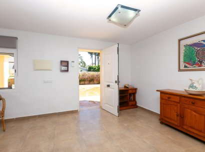Villa · Herverkoop - Orihuela Costa · La Zenia · Alicante · Spanje