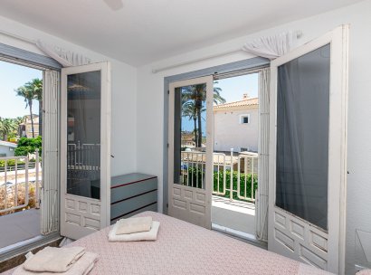 Villa · Herverkoop - Orihuela Costa · La Zenia · Alicante · Spanje