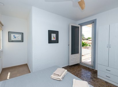 Villa · Herverkoop - Orihuela Costa · La Zenia · Alicante · Spanje