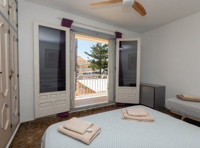 Villa · Herverkoop - Orihuela Costa · La Zenia · Alicante · Spanje