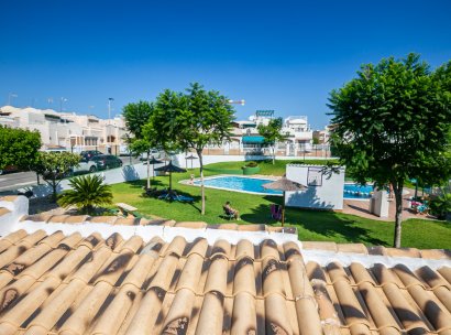 Bungalow · Återförsäljning - Torrevieja · Los Balcones · Alicante · Spanien