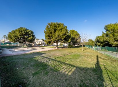 Bungalow · Återförsäljning - Torrevieja · Los Balcones · Alicante · Spanien