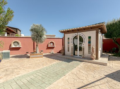 Semi - Detached Villa · Återförsäljning - Torrevieja · Los Balcones · Alicante · Spanien