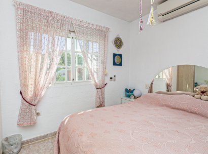 Semi - Detached Villa · Återförsäljning - Torrevieja · Los Balcones · Alicante · Spanien