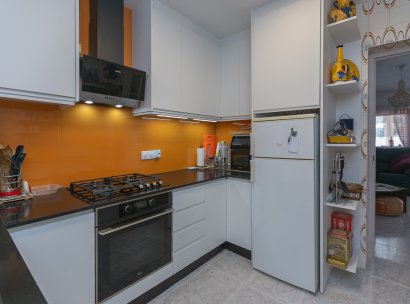 Semi - Detached Villa · Återförsäljning - Torrevieja · Los Balcones · Alicante · Spanien