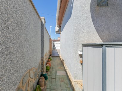 Semi - Detached Villa · Återförsäljning - Torrevieja · Los Balcones · Alicante · Spanien