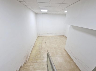 Bedrijfsruimte · Herverkoop - Guardamar del Segura · Guardamar Centro · Alicante · Spanje