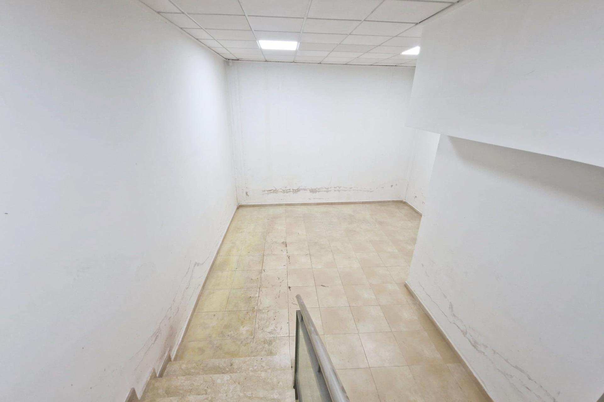 Herverkoop - Bedrijfsruimte - Guardamar del Segura - Costa Blanca South
