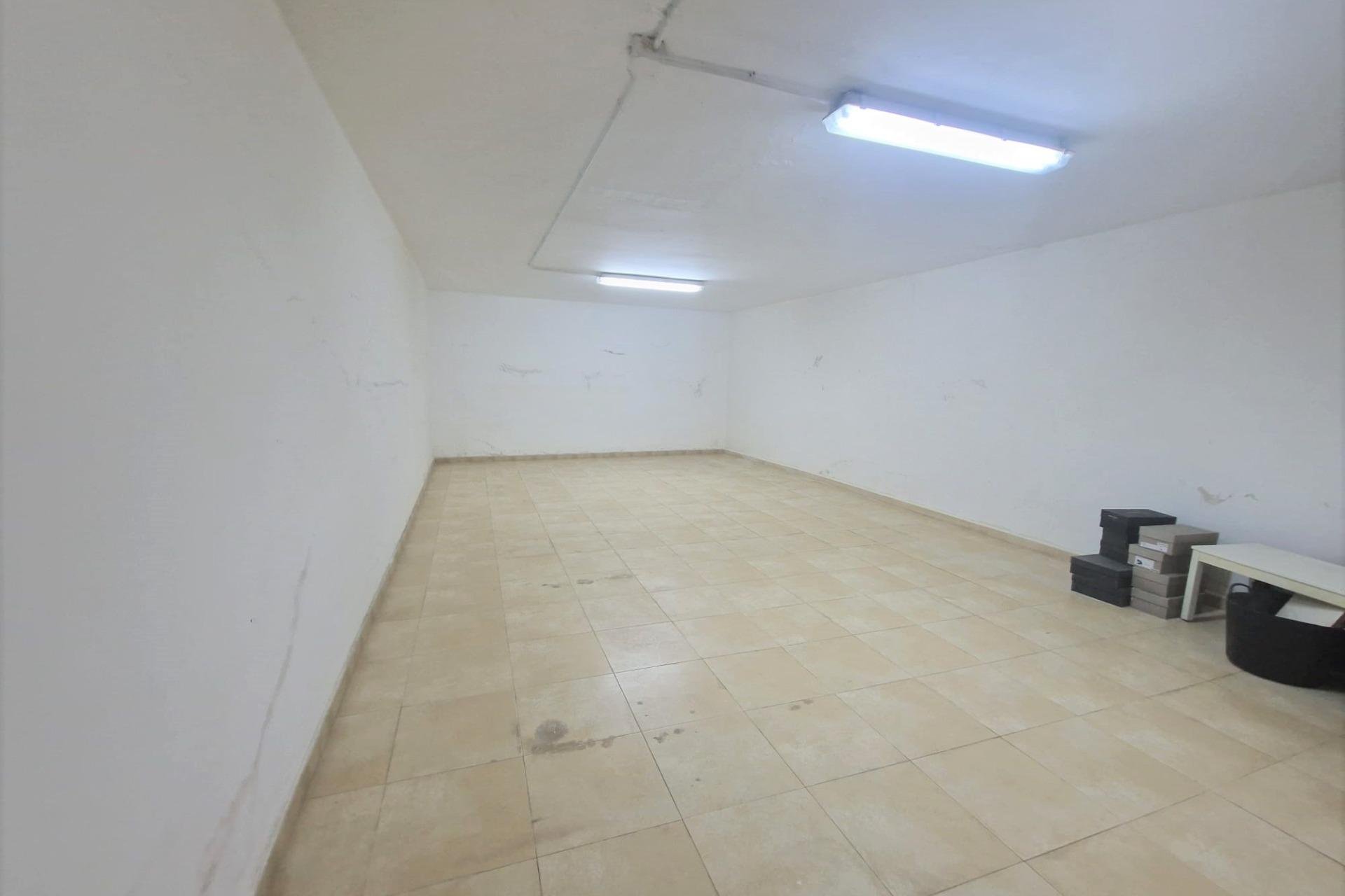 Herverkoop - Bedrijfsruimte - Guardamar del Segura - Costa Blanca South