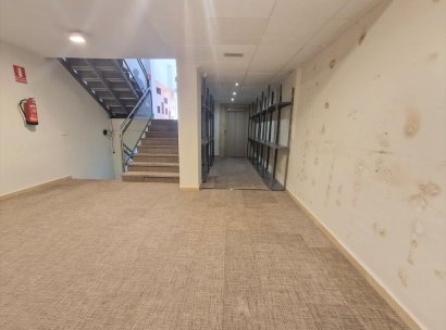 Bedrijfsruimte · Herverkoop - Guardamar del Segura · Guardamar Centro · Alicante · Spanje