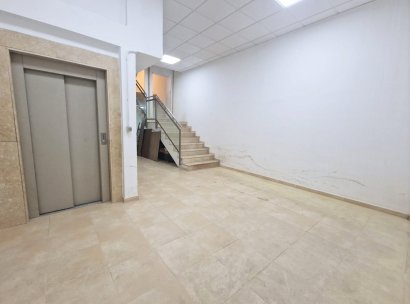 Bedrijfsruimte · Herverkoop - Guardamar del Segura · Guardamar Centro · Alicante · Spanje