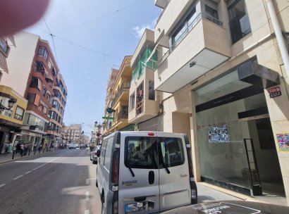 Bedrijfsruimte · Herverkoop - Guardamar del Segura · Guardamar Centro · Alicante · Spanje