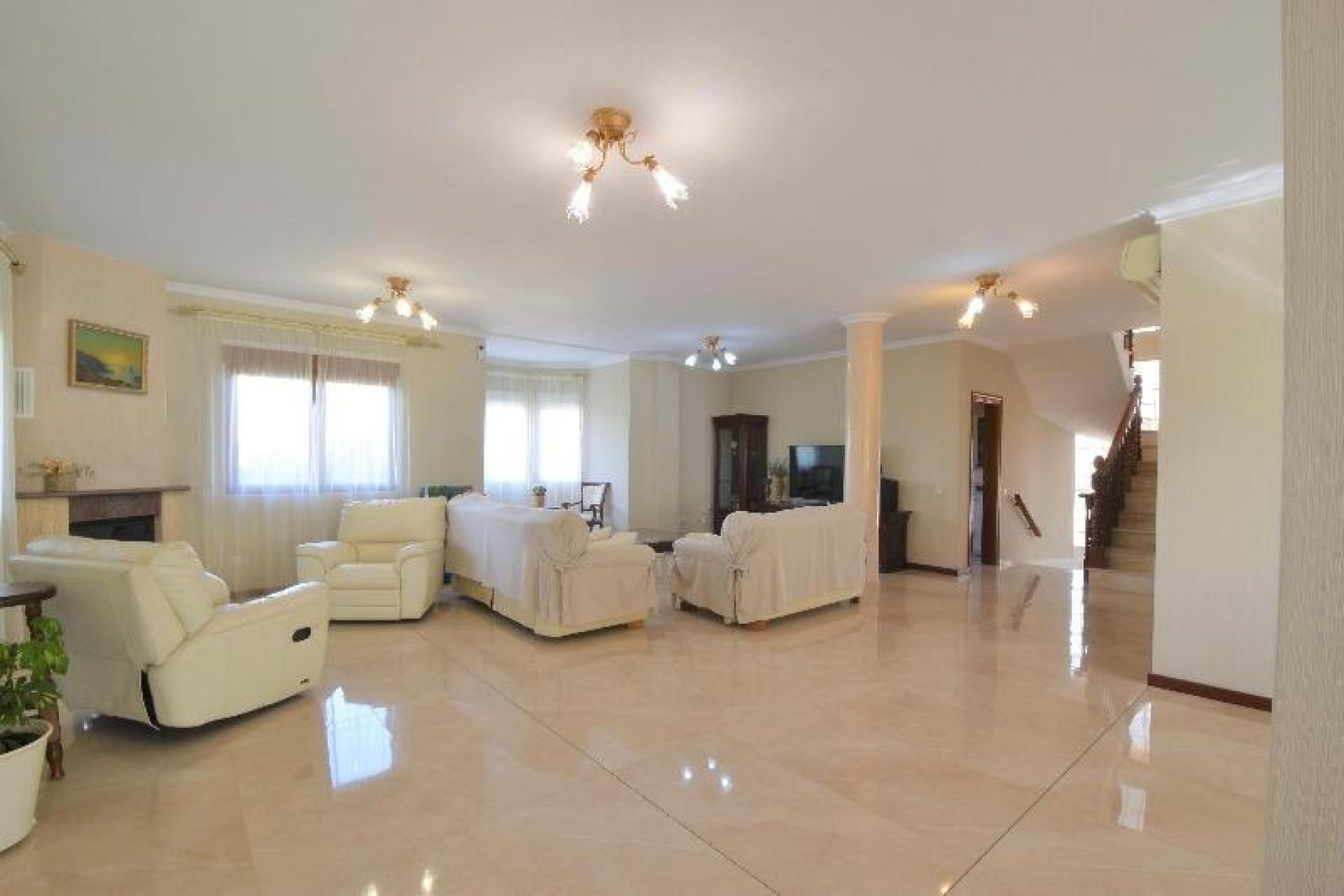 Herverkoop - Luxe villa - Ciudad Quesada
