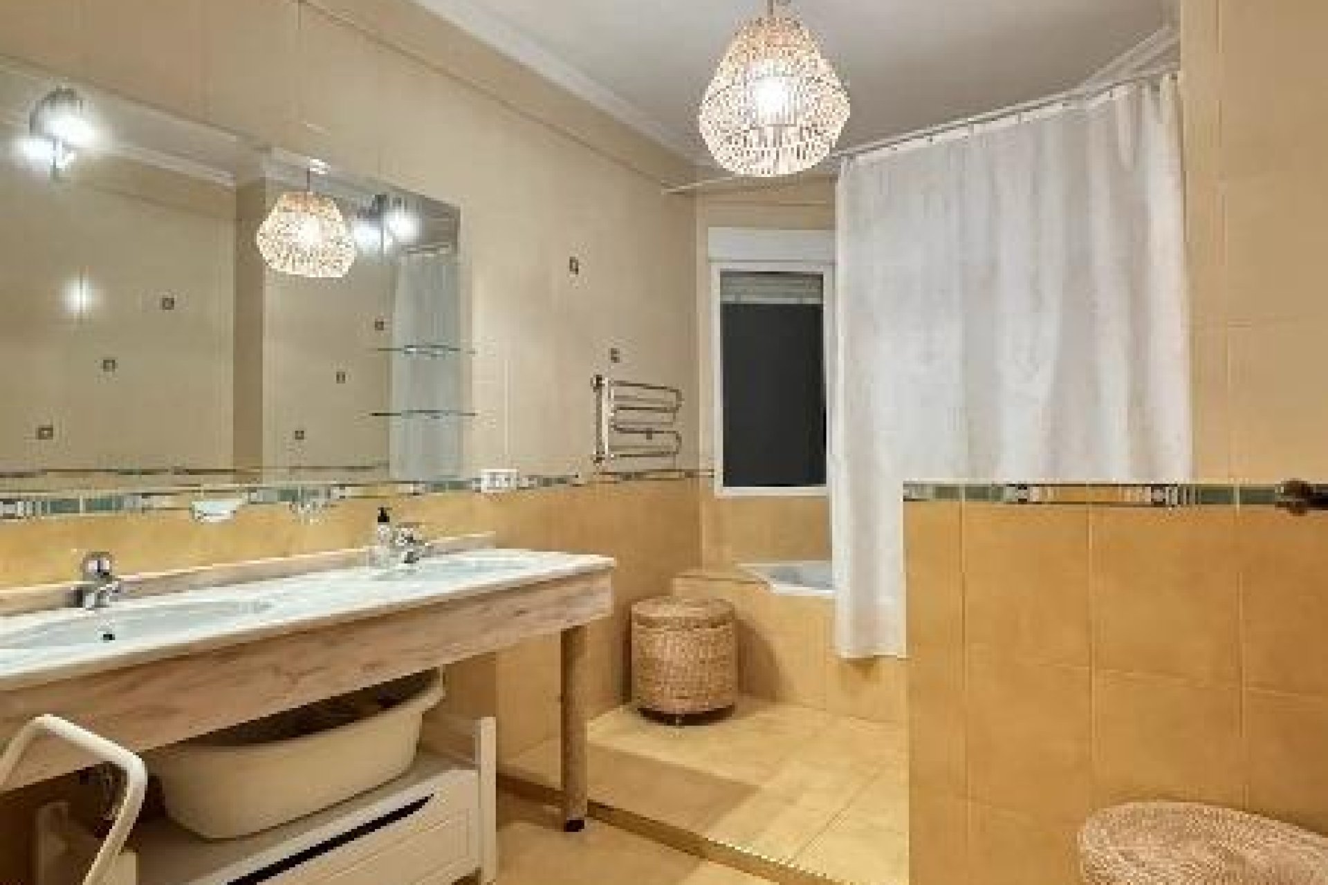 Herverkoop - Luxe villa - Ciudad Quesada