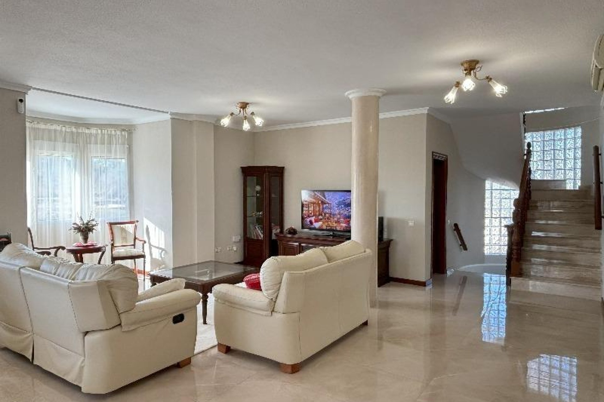 Herverkoop - Luxe villa - Ciudad Quesada