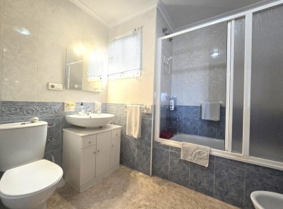 Appartement · Herverkoop - Torrevieja · Parque de las Naciones · Alicante · Spanje