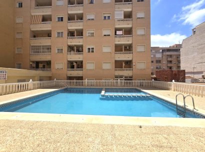 Appartement · Herverkoop - Torrevieja · Parque de las Naciones · Alicante · Spanje
